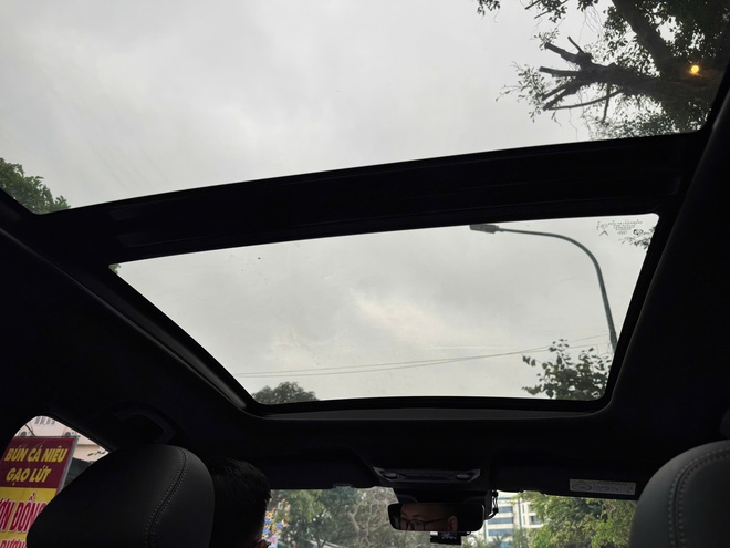 Từ CX-5 AWD sang xe điện: Chủ xe Nghệ An chốt VinFast VF 8 sau 3.500 km, n&oacute;i thẳng ưu nhược điểm- Ảnh 8.