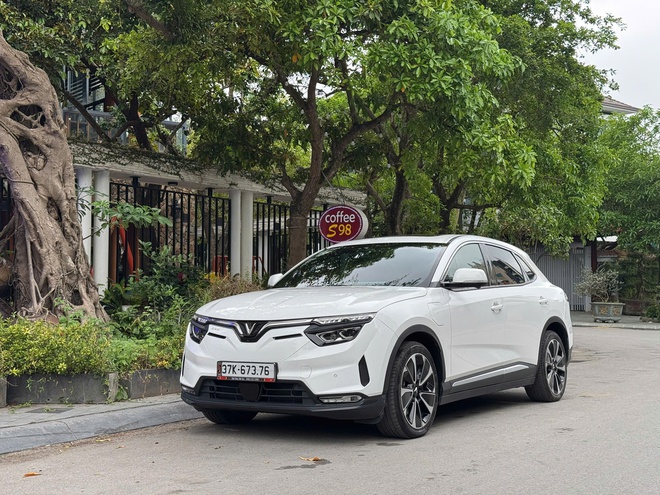 Từ CX-5 AWD sang xe điện: Chủ xe Nghệ An chốt VinFast VF 8 sau 3.500 km, n&oacute;i thẳng ưu nhược điểm- Ảnh 3.