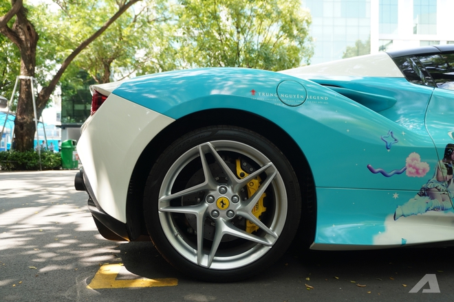 'Soi' d&agrave;n xe của &ocirc;ng Đặng L&ecirc; Nguy&ecirc;n Vũ mang đi xuy&ecirc;n Việt: C&oacute; chiếc đ&atilde; lăn b&aacute;nh hơn 90.000km, chi ph&iacute; đổ xăng c&oacute; thể khiến nhiều người kinh ngạc- Ảnh 6.