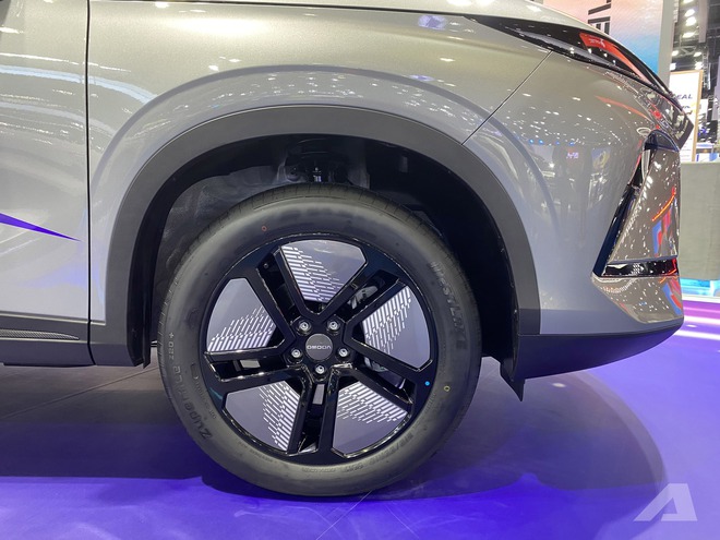 Omoda C5 EV 2026 tr&igrave;nh l&agrave;ng: 211 m&atilde; lực, m&agrave;n 24,6inch, 30 ph&uacute;t cắm điện l&agrave; c&oacute; thể chạy H&agrave; Nội - Sầm Sơn rồi trở về mới cần sạc- Ảnh 21.