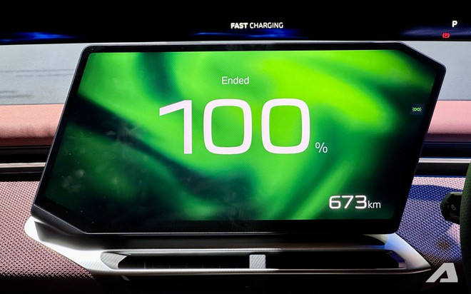 Xem trước BMW iX3 2026 dễ về Việt Nam: Gi&aacute; quy đổi gần 3 tỷ đồng, nội thất 'ngợp' m&agrave;n h&igrave;nh, đầy pin dư sức chạy H&agrave; Nội - Đ&agrave; Nẵng- Ảnh 20.