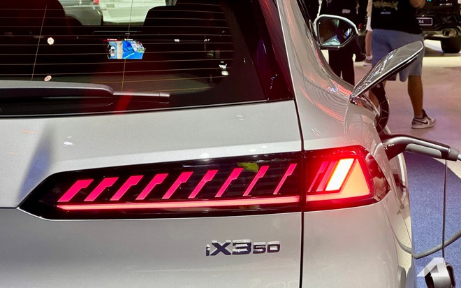 Xem trước BMW iX3 2026 dễ về Việt Nam: Gi&aacute; quy đổi gần 3 tỷ đồng, nội thất 'ngợp' m&agrave;n h&igrave;nh, đầy pin dư sức chạy H&agrave; Nội - Đ&agrave; Nẵng- Ảnh 10.