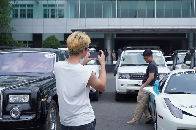 Hành trình Từ Trái Tim: Dàn mỹ nhân Kỳ Duyên, Hoàng Yến Chibi hội tụ, sinh viên mãn nhãn cùng siêu xe- Ảnh 8. Hành trình Từ Trái Tim: Dàn mỹ nhân Kỳ Duyên, Hoàng Yến Chibi hội tụ, sinh viên mãn nhãn cùng siêu xe- Ảnh 8.