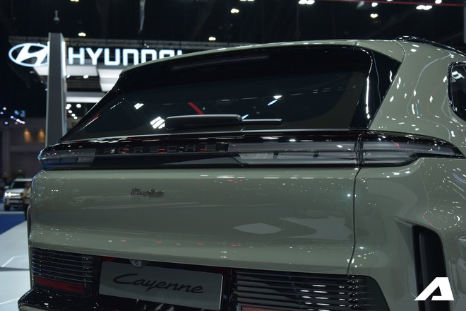 Gửi fan Porsche: Đ&acirc;y l&agrave; những điểm hay tr&ecirc;n Cayenne điện sắp về Việt Nam, gi&aacute; từ 4,72 tỷ đồng nhưng chắc kh&ocirc;ng ai mua gi&aacute; n&agrave;y- Ảnh 9.