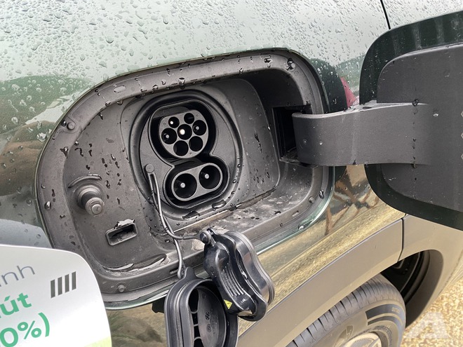 Geely EX5 ra mắt Việt Nam: Giá từ 789 triệu đồng, hybrid có thể chạy điện tới 170km, có ADAS, tiện nghi cao cấp hơn CX-5, Tucson- Ảnh 11. Geely EX5 ra mắt Việt Nam: Giá từ 789 triệu đồng, hybrid có thể chạy điện tới 170km, có ADAS, tiện nghi cao cấp hơn CX-5, Tucson- Ảnh 11.