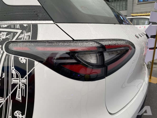 Geely EX2 ra mắt Việt Nam: Giá từ 459 triệu đồng, màn hình siêu lớn, có ADAS, sạc đầy đủ chạy Hà Nội - Hà Tĩnh- Ảnh 9. Geely EX2 ra mắt Việt Nam: Giá từ 459 triệu đồng, màn hình siêu lớn, có ADAS, sạc đầy đủ chạy Hà Nội - Hà Tĩnh- Ảnh 9.