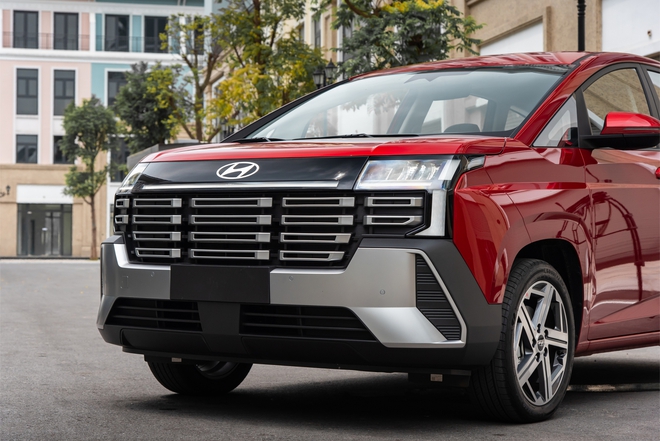 Cận cảnh Hyundai Stargazer mới tại Việt Nam: Loạt n&acirc;ng cấp đắt gi&aacute; gi&uacute;p n&acirc;ng tầm ho&agrave;n to&agrave;n trải nghiệm- Ảnh 3.