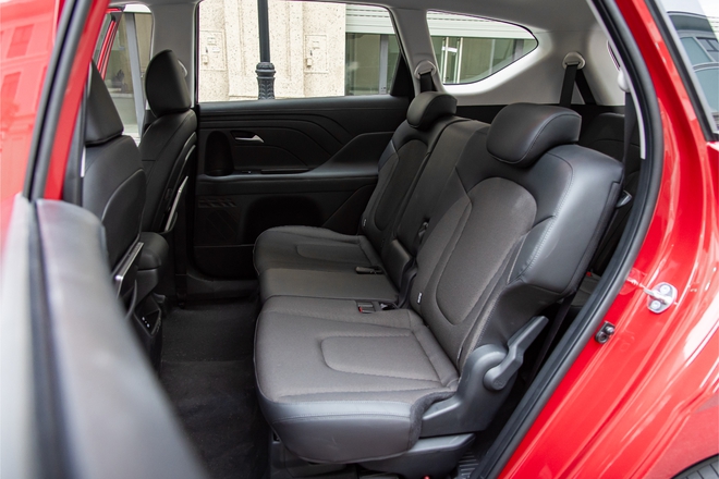 Cận cảnh Hyundai Stargazer mới tại Việt Nam: Loạt n&acirc;ng cấp đắt gi&aacute; gi&uacute;p n&acirc;ng tầm ho&agrave;n to&agrave;n trải nghiệm- Ảnh 11.