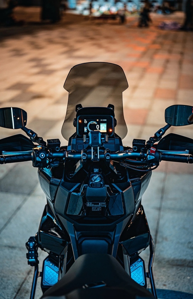 Honda ADV350 tại Việt Nam có giá lăn bánh gần 176 triệu đồng, vì sao vẫn khiến người chơi xe sẵn sàng xuống tiền?- Ảnh 5. Honda ADV350 tại Việt Nam có giá lăn bánh gần 176 triệu đồng, vì sao vẫn khiến người chơi xe sẵn sàng xuống tiền?- Ảnh 5.