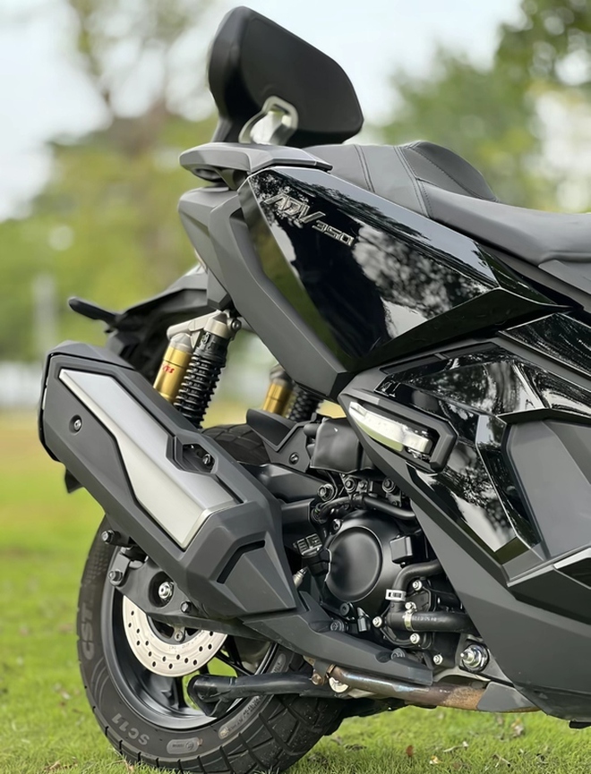 Honda ADV350 tại Việt Nam có giá lăn bánh gần 176 triệu đồng, vì sao vẫn khiến người chơi xe sẵn sàng xuống tiền?- Ảnh 9. Honda ADV350 tại Việt Nam có giá lăn bánh gần 176 triệu đồng, vì sao vẫn khiến người chơi xe sẵn sàng xuống tiền?- Ảnh 9.
