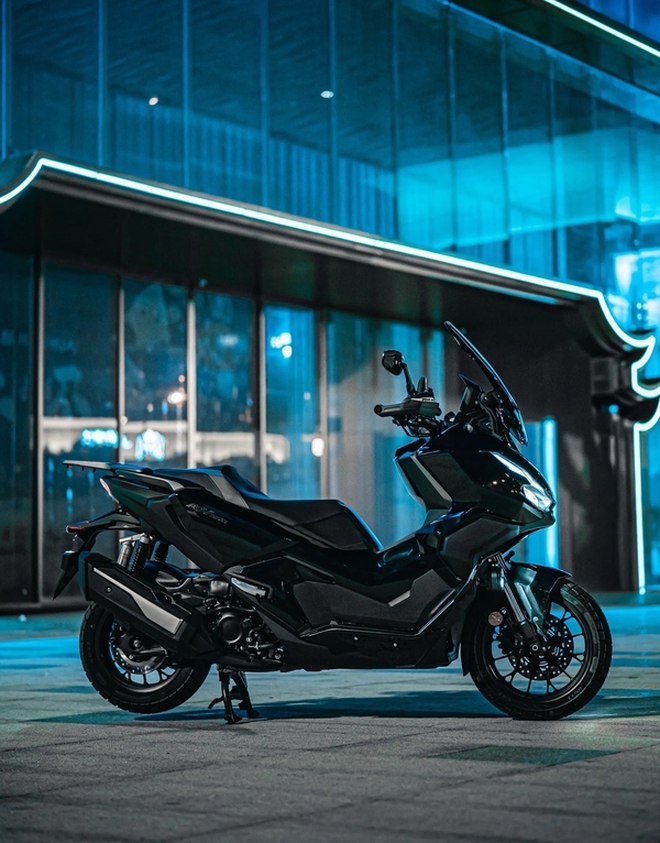 Honda ADV350 tại Việt Nam có giá lăn bánh gần 176 triệu đồng, vì sao vẫn khiến người chơi xe sẵn sàng xuống tiền?- Ảnh 3. Honda ADV350 tại Việt Nam có giá lăn bánh gần 176 triệu đồng, vì sao vẫn khiến người chơi xe sẵn sàng xuống tiền?- Ảnh 3.