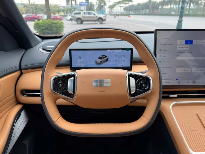 Geely EX5 EM-i - PHEV ngang cỡ CR-V c&oacute; gi&aacute; dự kiến từ hơn 840 triệu đồng cho 3 bản tại Việt Nam: Trang bị xịn, ăn xăng ngang xe m&aacute;y- Ảnh 6.