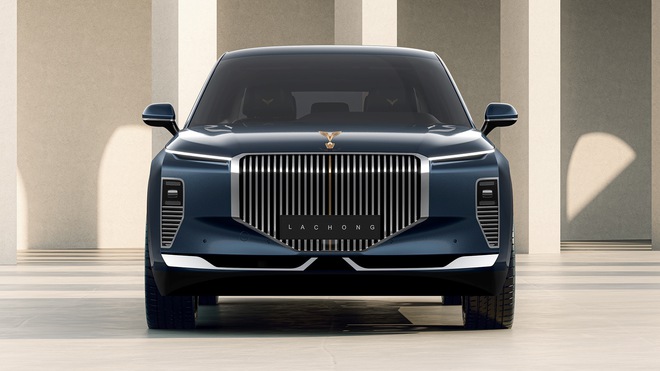 VinFast ra mắt 2 xe si&ecirc;u sang mới: SUV, sedan đều c&oacute; ca-lăng si&ecirc;u lớn, ghế 'chủ tịch', nhiều chi tiết mạ v&agrave;ng, ốp gỗ qu&yacute;- Ảnh 1.