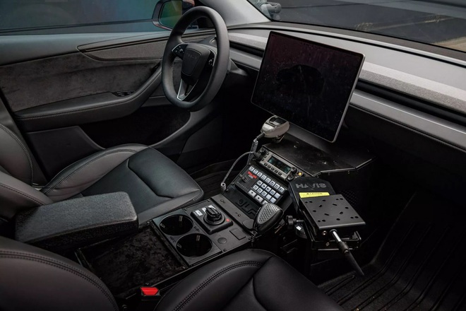 Đổi qua dùng xe điện, cảnh sát nước này tiết kiệm tới hơn 300 triệu đồng mỗi năm- Ảnh 4. Đổi qua dùng xe điện, cảnh sát nước này tiết kiệm tới hơn 300 triệu đồng mỗi năm- Ảnh 4.