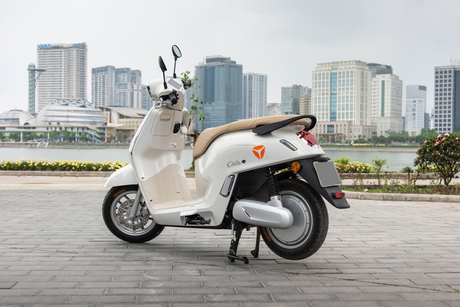 Đánh giá Yadea Osta sau 1 tuần sử dụng: Bóc hết ưu/nhược điểm người dùng cần biết- Ảnh 17. Đánh giá Yadea Osta sau 1 tuần sử dụng: Bóc hết ưu/nhược điểm người dùng cần biết- Ảnh 17.