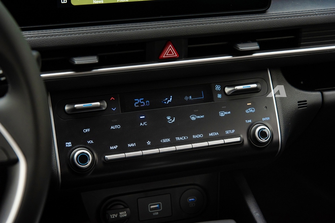 Tôi trải nghiệm Hyundai Stargazer 2026 giá 615 triệu và thấy xe gia đình đủ ADAS, không gian rộng, nội thất mới như này cũng sướng!- Ảnh 27. Tôi trải nghiệm Hyundai Stargazer 2026 giá 615 triệu và thấy xe gia đình đủ ADAS, không gian rộng, nội thất mới như này cũng sướng!- Ảnh 27.