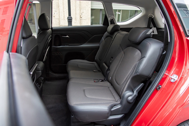 Tôi trải nghiệm Hyundai Stargazer 2026 giá 615 triệu và thấy xe gia đình đủ ADAS, không gian rộng, nội thất mới như này cũng sướng!- Ảnh 8. Tôi trải nghiệm Hyundai Stargazer 2026 giá 615 triệu và thấy xe gia đình đủ ADAS, không gian rộng, nội thất mới như này cũng sướng!- Ảnh 8.