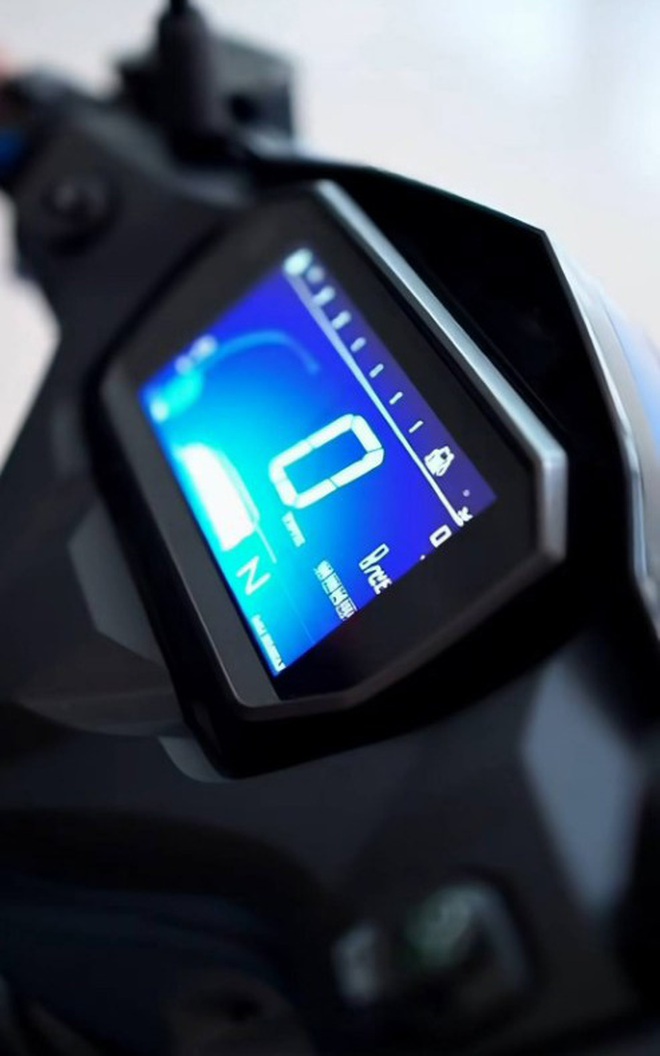 Thực hư clip Yamaha Exciter 2026 đang g&acirc;y x&ocirc;n xao MXH: Thiết kế hệt ảnh r&ograve; rỉ, cốp lớn v&agrave; cục m&aacute;y lạ tiết lộ sự thật- Ảnh 2.