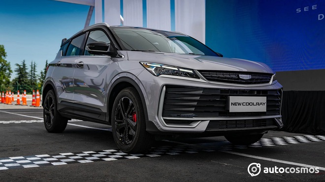 Geely Coolray facelift bất ngờ được bắt gặp ở Việt Nam: Thiết kế mới, m&agrave;n h&igrave;nh to như laptop, động cơ mạnh hơn- Ảnh 2.