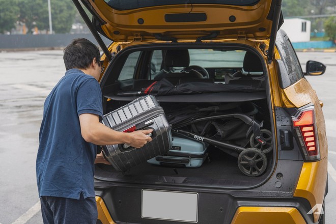 T&ocirc;i l&agrave; &ocirc;ng bố bỉm sữa, vừa mượn Mitsubishi Xforce du xu&acirc;n c&ugrave;ng vợ con, sau đ&acirc;y l&agrave; 3 thứ v&ocirc; gi&aacute; m&agrave; chiếc hatchback trước đ&acirc;y kh&ocirc;ng mang lại được- Ảnh 6.