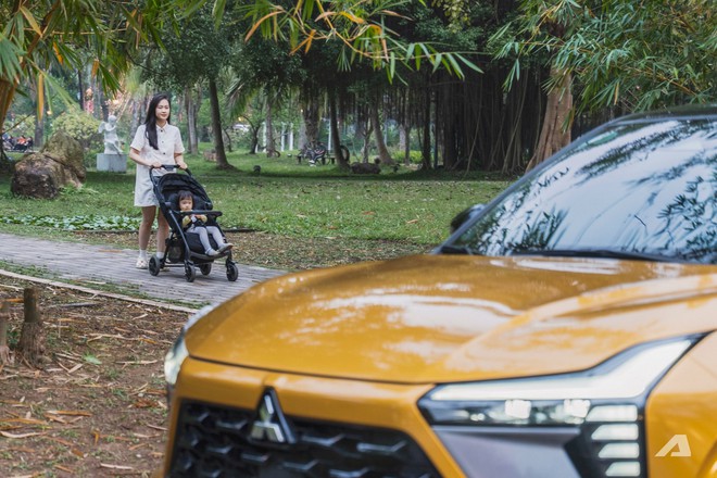 T&ocirc;i l&agrave; &ocirc;ng bố bỉm sữa, vừa mượn Mitsubishi Xforce du xu&acirc;n c&ugrave;ng vợ con, sau đ&acirc;y l&agrave; 3 thứ v&ocirc; gi&aacute; m&agrave; chiếc hatchback trước đ&acirc;y kh&ocirc;ng mang lại được- Ảnh 12.
