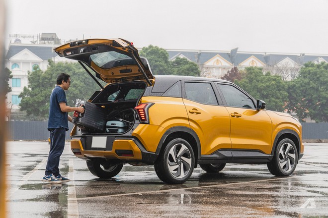 T&ocirc;i l&agrave; &ocirc;ng bố bỉm sữa, vừa mượn Mitsubishi Xforce du xu&acirc;n c&ugrave;ng vợ con, sau đ&acirc;y l&agrave; 3 thứ v&ocirc; gi&aacute; m&agrave; chiếc hatchback trước đ&acirc;y kh&ocirc;ng mang lại được- Ảnh 5.