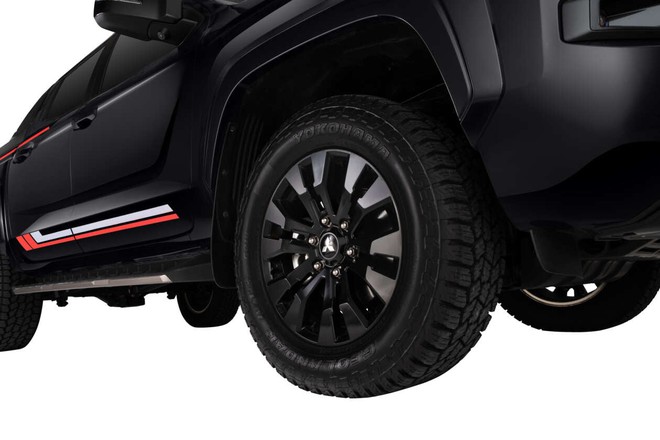 Mitsubishi Triton sắp th&ecirc;m bản mới tại Đ&ocirc;ng Nam &Aacute;: Gi&aacute; quy đổi dự kiến tới 1,1 tỷ đồng, lấy cảm hứng từ AXCR 2025, sản xuất giới hạn- Ảnh 3.