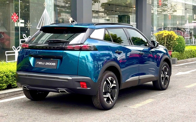 Chọn Peugeot 2008 bản rẻ nhất vừa ra mắt hay Mazda CX-5 cùng tầm giá khoảng 780 triệu đồng: Kích thước khác biệt, công nghệ gần tương đương- Ảnh 5. Chọn Peugeot 2008 bản rẻ nhất vừa ra mắt hay Mazda CX-5 cùng tầm giá khoảng 780 triệu đồng: Kích thước khác biệt, công nghệ gần tương đương- Ảnh 5.
