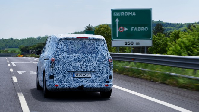 Mercedes-Benz VLE nh&aacute; h&agrave;ng th&ecirc;m chi tiết mới, ra mắt ngay th&aacute;ng n&agrave;y: Đ&egrave;n kiểu GLC, động cơ điện, cạnh tranh Alphard- Ảnh 3.