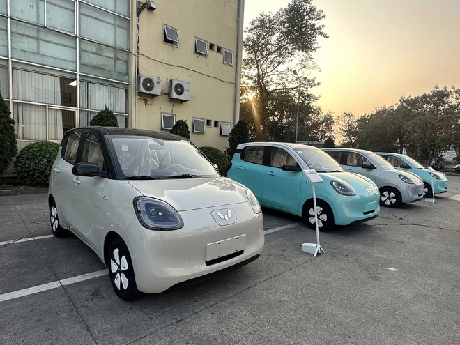 Wuling Macaron lộ thông số tại Việt Nam: Bản đắt nhất có 2 màn hình, phanh điện tử, nhiều công nghệ an toàn hơn, chạy 300km/sạc- Ảnh 1. Wuling Macaron lộ thông số tại Việt Nam: Bản đắt nhất có 2 màn hình, phanh điện tử, nhiều công nghệ an toàn hơn, chạy 300km/sạc- Ảnh 1.