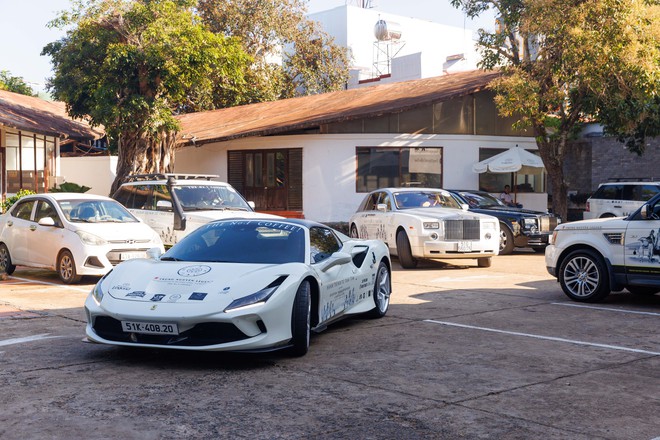 Video 10 ph&uacute;t t&oacute;m gọn gần 3.000km d&agrave;n Range Rover tới T&acirc;y Bắc: Nhiều cung đường khắc nghiệt thử th&aacute;ch sự bền bỉ của cả đo&agrave;n người v&agrave; xe- Ảnh 10.