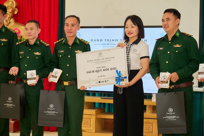 Video 10 ph&uacute;t t&oacute;m gọn gần 3.000km d&agrave;n Range Rover tới T&acirc;y Bắc: Nhiều cung đường khắc nghiệt thử th&aacute;ch sự bền bỉ của cả đo&agrave;n người v&agrave; xe- Ảnh 7.