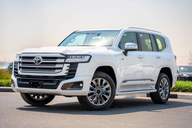 Toyota Land Cruiser hybrid nhận cọc tại Việt Nam: Gi&aacute; dự kiến tăng nhẹ, mạnh hơn cả &lsquo;Mẹc G&rsquo; mới sắp về, dễ ra mắt năm nay- Ảnh 3.