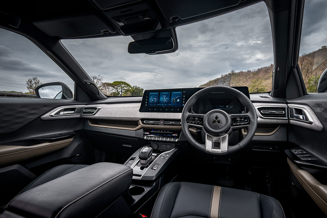 Rộ tin Mitsubishi Xforce sắp n&acirc;ng cấp tại Việt Nam: Ngoại thất c&oacute; thể tinh chỉnh, nếu th&ecirc;m hybrid, cần số điện tử, camera 360 sẽ l&agrave;m kh&oacute; Yaris Cross- Ảnh 7.