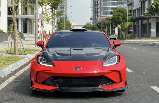 Subaru BRZ số sàn rao bán lại 1,5 tỷ: Tiền độ ngang CX-5 'base', người bán nói 'khủng nhất VN', dùng mâm giống hệt Bugatti- Ảnh 2. Subaru BRZ số sàn rao bán lại 1,5 tỷ: Tiền độ ngang CX-5 'base', người bán nói 'khủng nhất VN', dùng mâm giống hệt Bugatti- Ảnh 2.