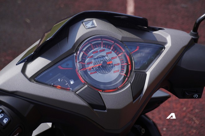 Honda Dash 125 2026 mở bán tại Việt Nam: Xe số giá hơn SH 125i, có phanh đĩa sau như xe thể thao- Ảnh 7. Honda Dash 125 2026 mở bán tại Việt Nam: Xe số giá hơn SH 125i, có phanh đĩa sau như xe thể thao- Ảnh 7.