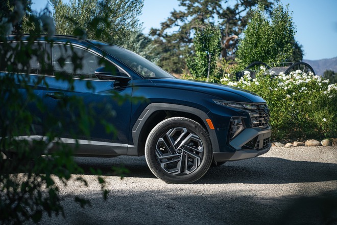 Hyundai Tucson hybrid nhận cọc tại Việt Nam: Giá dự kiến tiệm cận Santa Fe, mạnh hơn hẳn bản xăng turbo, tăng sức cạnh tranh CR-V- Ảnh 4. Hyundai Tucson hybrid nhận cọc tại Việt Nam: Giá dự kiến tiệm cận Santa Fe, mạnh hơn hẳn bản xăng turbo, tăng sức cạnh tranh CR-V- Ảnh 4.