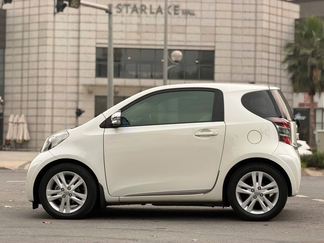 Chiếc Toyota 3 cửa này nhỏ hơn cả VF 3 nhưng bán lại với giá gần 800 triệu đồng, đắt gấp gần 3 lần: Odo khoảng 60.000km, trang bị chỉ ở mức cơ bản- Ảnh 2. Chiếc Toyota 3 cửa này nhỏ hơn cả VF 3 nhưng bán lại với giá gần 800 triệu đồng, đắt gấp gần 3 lần: Odo khoảng 60.000km, trang bị chỉ ở mức cơ bản- Ảnh 2.