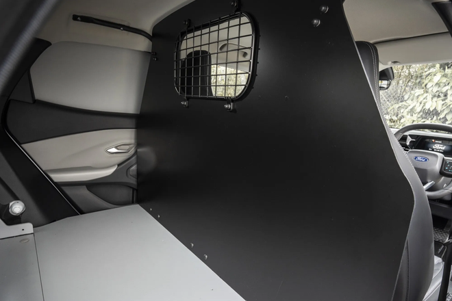 Ford Explorer th&ecirc;m biến thể 'cơm &aacute;o gạo tiền': Sạc đầy đi hơn 600 km, dễ được d&acirc;n chơi Việt ch&uacute; &yacute; khi mở b&aacute;n- Ảnh 3.