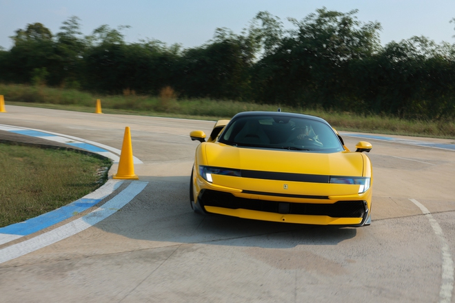 Tôi lái Ferrari 849 Testarossa: Sức cuốn hút của 1.035 mã lực không thể mô tả bằng thông số- Ảnh 3. Tôi lái Ferrari 849 Testarossa: Sức cuốn hút của 1.035 mã lực không thể mô tả bằng thông số- Ảnh 3.