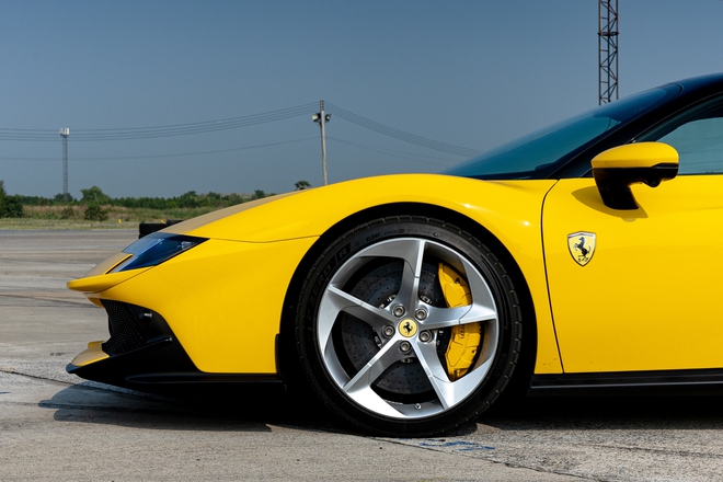 Tôi lái Ferrari 849 Testarossa: Sức cuốn hút của 1.035 mã lực không thể mô tả bằng thông số- Ảnh 17. Tôi lái Ferrari 849 Testarossa: Sức cuốn hút của 1.035 mã lực không thể mô tả bằng thông số- Ảnh 17.