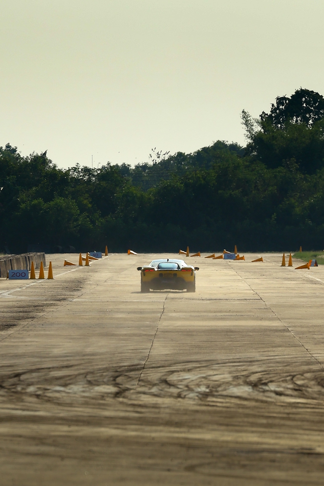 Tôi lái Ferrari 849 Testarossa: Sức cuốn hút của 1.035 mã lực không thể mô tả bằng thông số- Ảnh 7. Tôi lái Ferrari 849 Testarossa: Sức cuốn hút của 1.035 mã lực không thể mô tả bằng thông số- Ảnh 7.