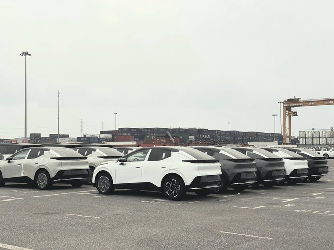 Lynk & Co 02 cập bến Việt Nam: Gi&aacute; dự kiến dưới 1 tỷ, phả hơi n&oacute;ng v&agrave;o ph&acirc;n kh&uacute;c SUV 'hot' nhất hiện nay- Ảnh 2.