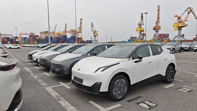 Lynk & Co 02 cập bến Việt Nam: Gi&aacute; dự kiến dưới 1 tỷ, phả hơi n&oacute;ng v&agrave;o ph&acirc;n kh&uacute;c SUV 'hot' nhất hiện nay- Ảnh 1.