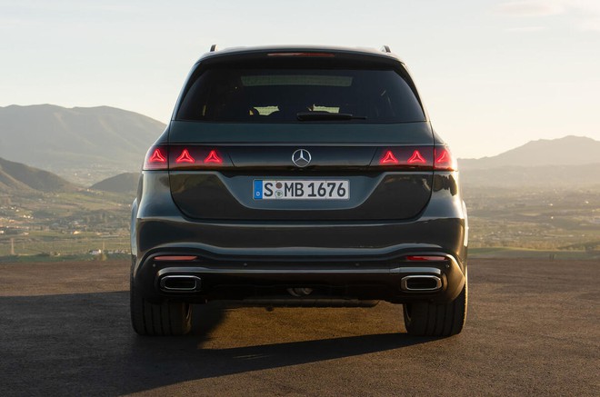 Mercedes-Benz GLS mới tr&igrave;nh l&agrave;ng: Thay đổi to&agrave;n diện khoang cabin, n&acirc;ng cấp m&acirc;m 23 inch, sẵn s&agrave;ng l&agrave;m kh&oacute; BMW X7- Ảnh 4.