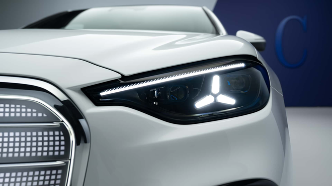 Mercedes C-Class thuần điện ra mắt: Sạc đầy đi hơn 760 km, c&oacute; đ&aacute;nh l&aacute;i b&aacute;nh sau như S-Class, muốn mua phải chờ đến năm sau- Ảnh 7.