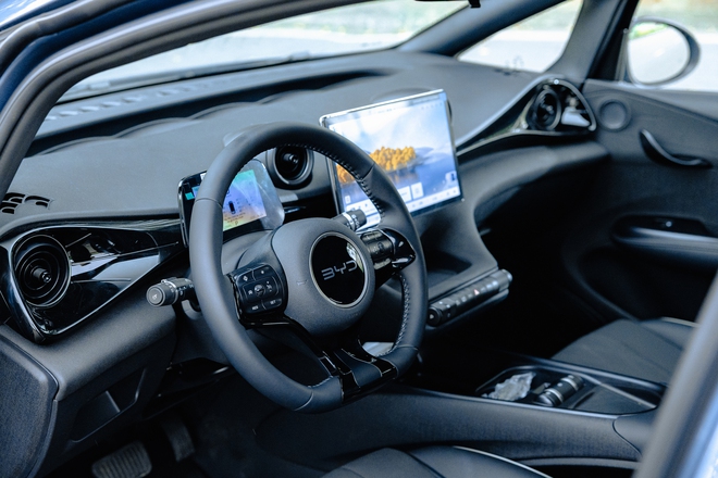 BYD Dolphin 2026 mở b&aacute;n tại Việt Nam: Gi&aacute; 'sốc' cho 1.000 kh&aacute;ch đầu ti&ecirc;n, th&ecirc;m trang bị quyết đấu Geely EX2- Ảnh 4.