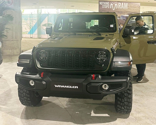 Chủ xe Jeep, RAM tại Việt Nam kh&ocirc;ng c&ograve;n cảnh 'đau đầu' lo bảo dưỡng, sửa chữa: THACO c&ocirc;ng bố m&ocirc; h&igrave;nh mới đầu ti&ecirc;n trong ĐN&Aacute;, đi đ&acirc;u cũng c&oacute; đại l&yacute;, xưởng dịch vụ- Ảnh 3.