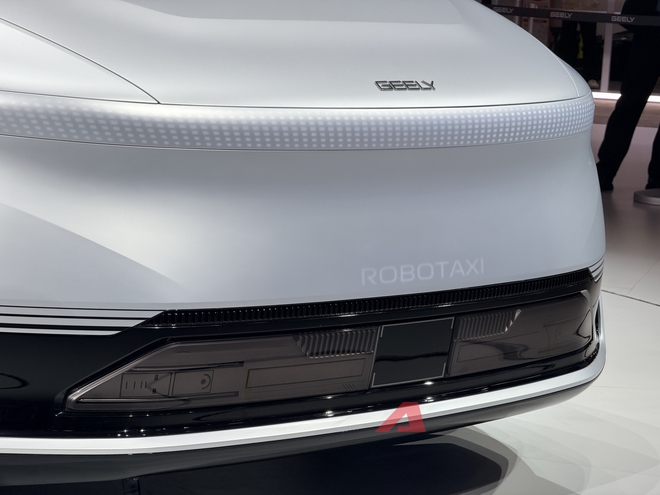 Geely Eva Cab ra mắt: Taxi tự l&aacute;i cấp độ 4, bảo mật cấp độ lượng tử, 'hiểu' khung cảnh xung quanh như người, hoạt động ngay từ năm sau- Ảnh 6.