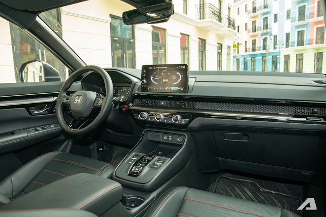 Nh&igrave;n v&agrave;o 5 điều n&agrave;y để hiểu v&igrave; sao Honda CR-V kh&ocirc;ng &lsquo;đ&egrave; gi&aacute;&rsquo; để cạnh tranh như c&aacute;c đối thủ m&agrave; vẫn được nhiều người Việt lựa chọn- Ảnh 6.